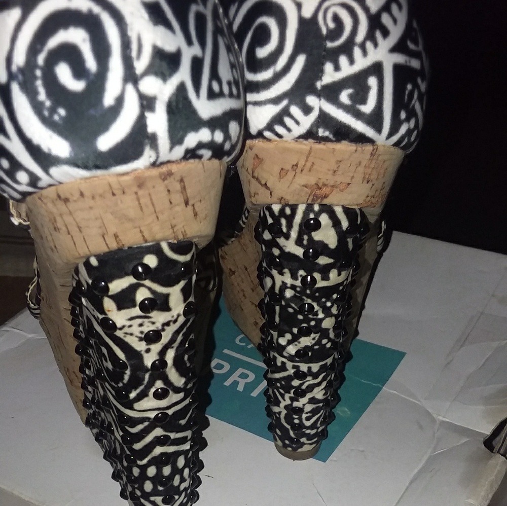 Wedges - Picture 3 of 8